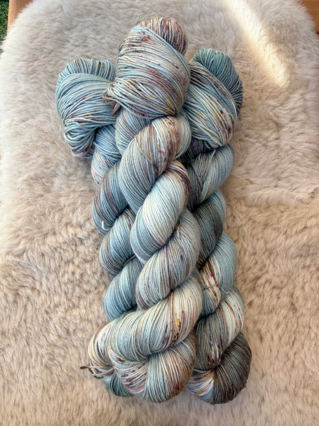 "Elf Kilometer westlich von Vernunft" MeerMerino  100% Merino 400m/100g