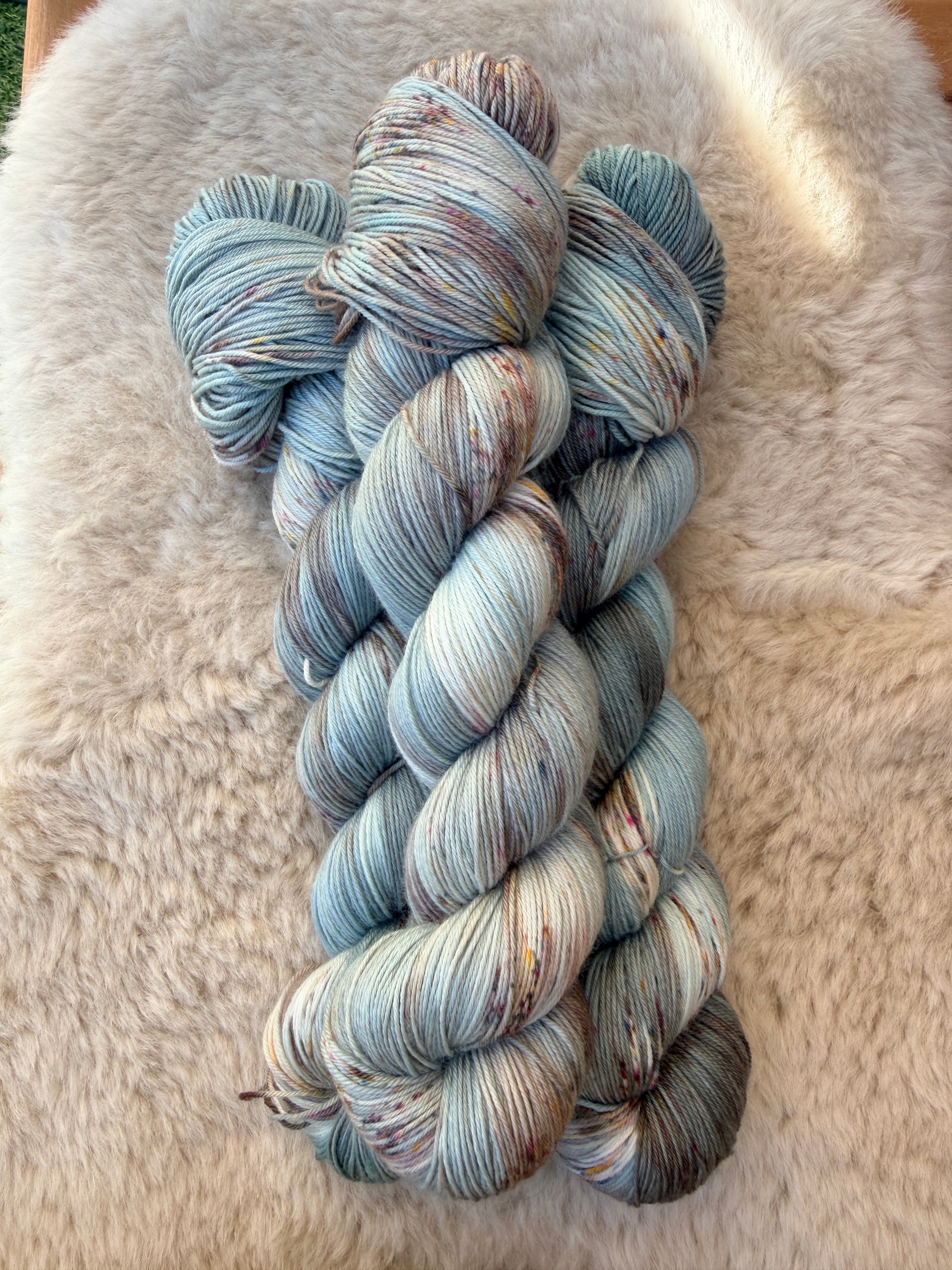 "Elf Kilometer westlich von Vernunft" MeerMerino  100% Merino 400m/100g
