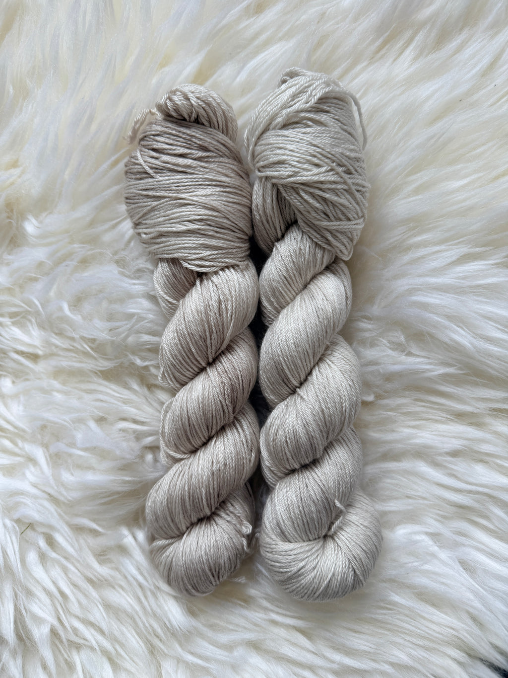 "De Hors" Luxus MeerSeide  50% Merino 50% Maulbeerseide 400m/100g