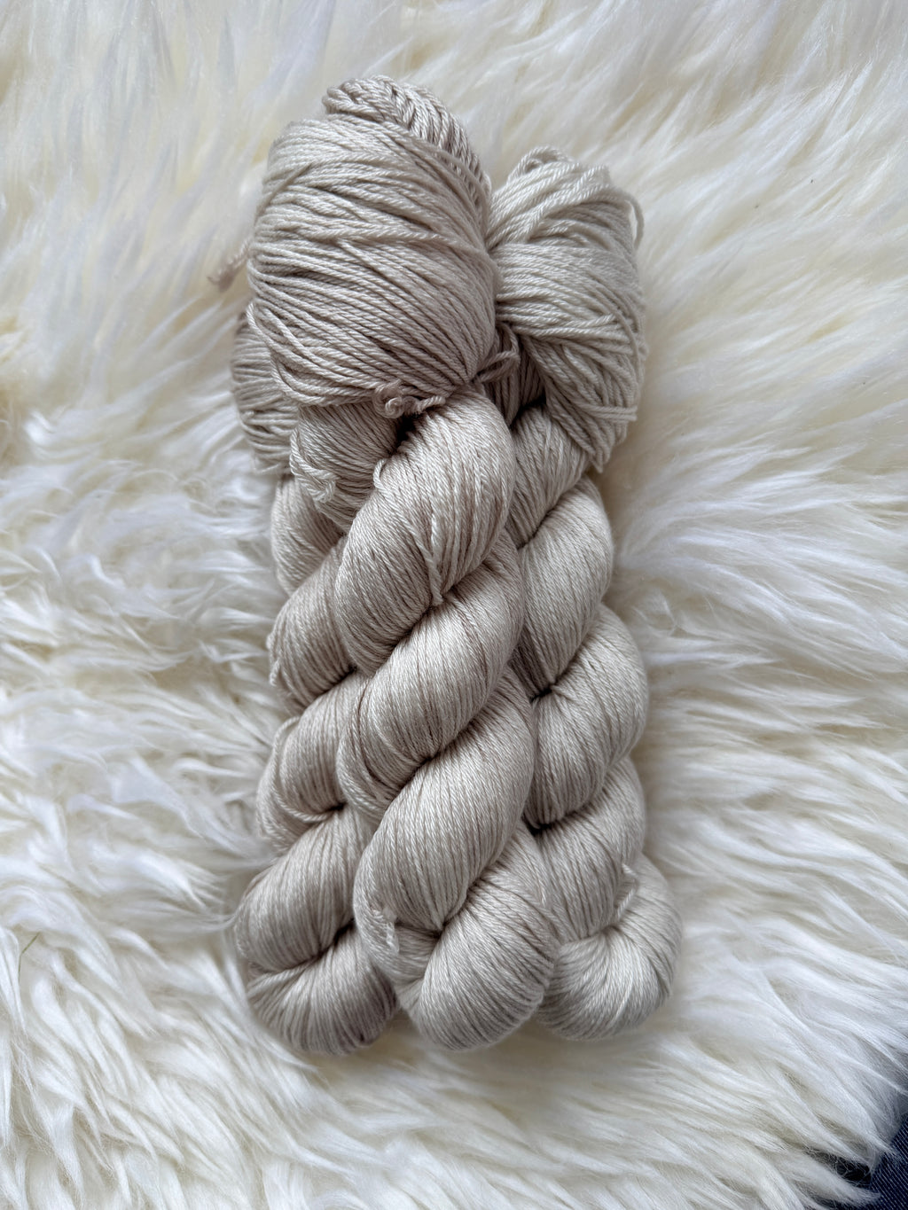 "De Hors" Luxus MeerSeide  50% Merino 50% Maulbeerseide 400m/100g